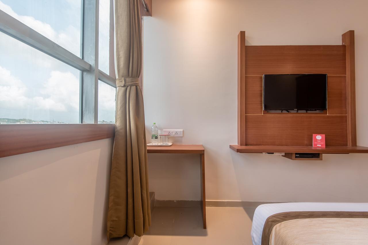 Oyo 9328 Empire Suite Navi Mumbai Zewnętrze zdjęcie